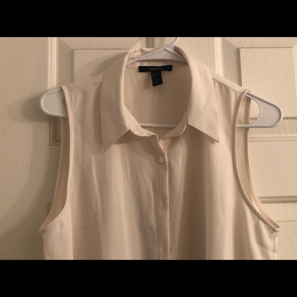 Forever 21 - Picture 2 of 6